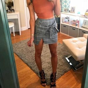 NEW- Vestique.com boutique SOLD OUT plaid skirt